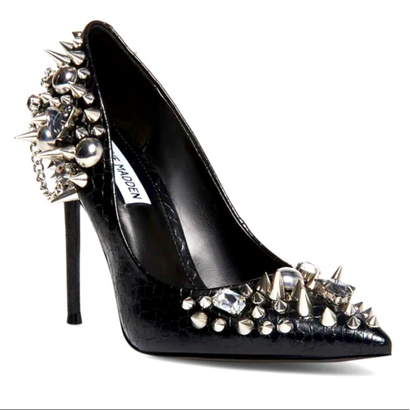 Steve Madden Veronicka Studded Pump with Rhinestones Size 7